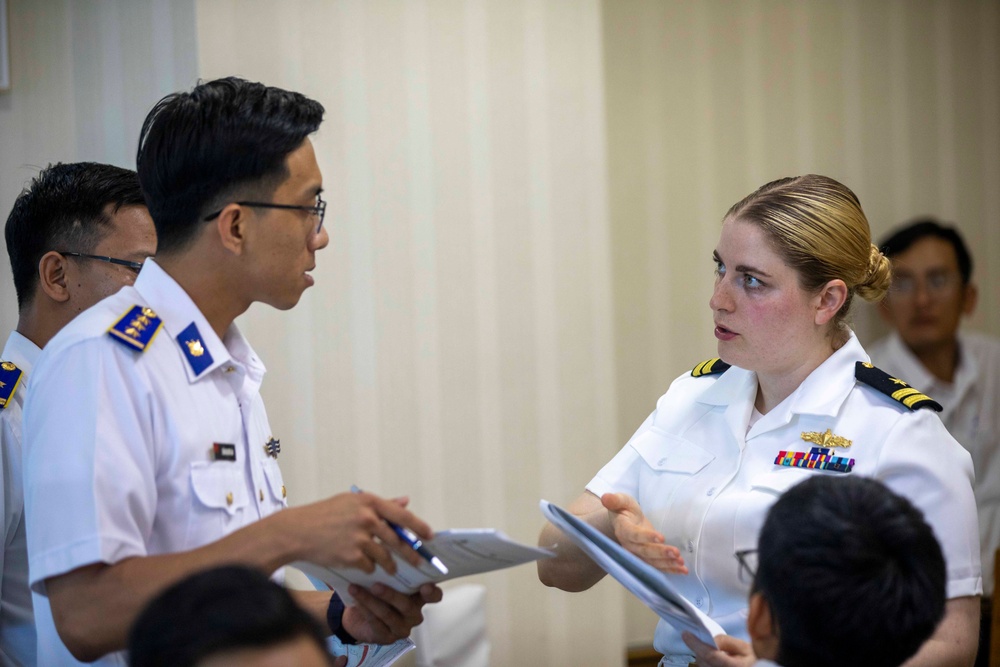 U.S. Navy, U.S. Coast Guard and Vietnamese Navy Conduct Subject Matter Expert Exchanges, Bolstering Relations