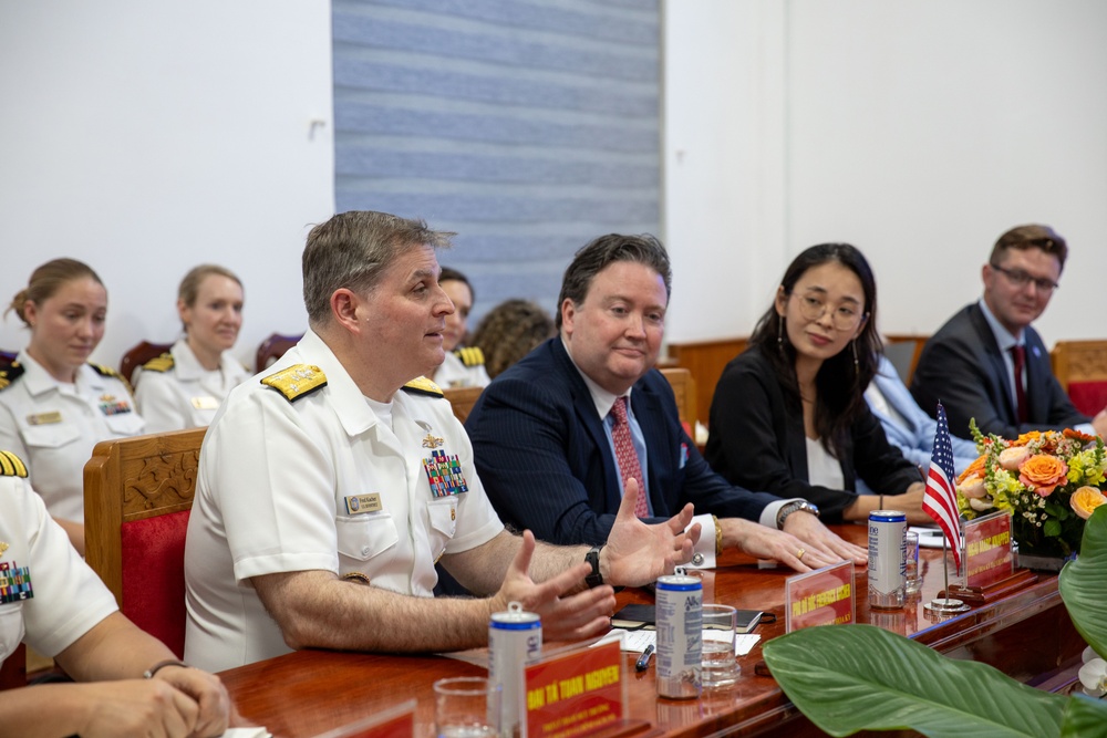 U.S. 7th Fleet Visits Vietnam