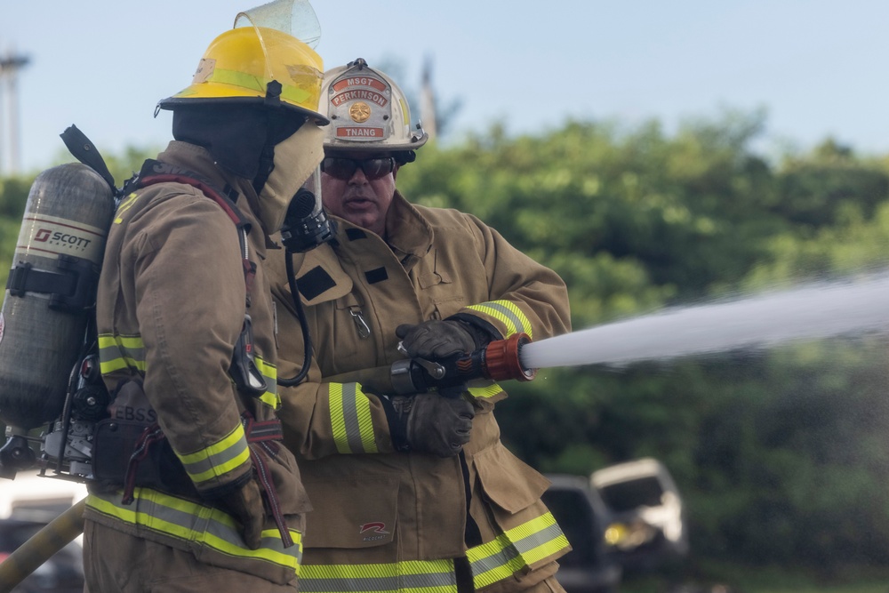 U.S. Marines, Air Force extinguish simulated aircraft fires