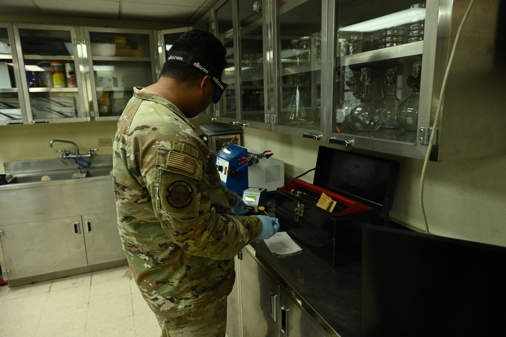 36th LRS Airmen performs VIPER test