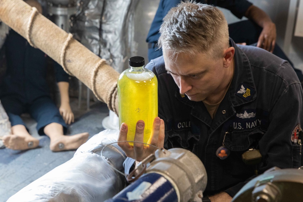 USS Mobile Conducts Refueling