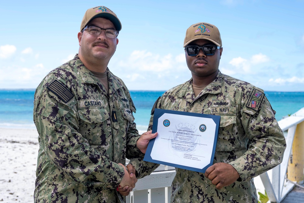 Sailors aboard Diego Garcia receive their Small Boat Qualification