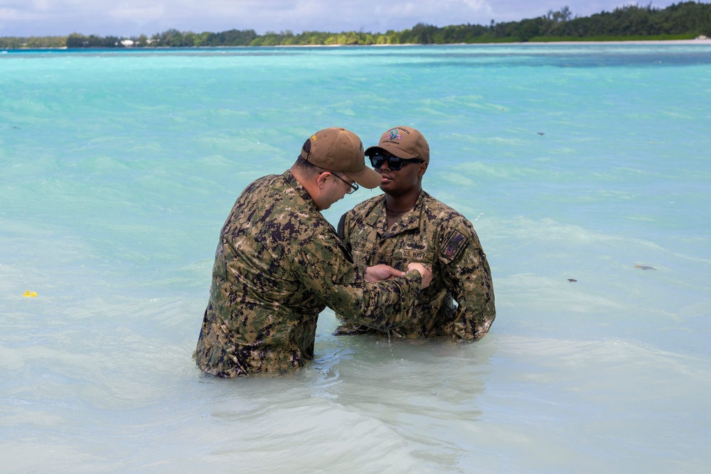 Sailors aboard Diego Garcia receive their Small Boat Qualification