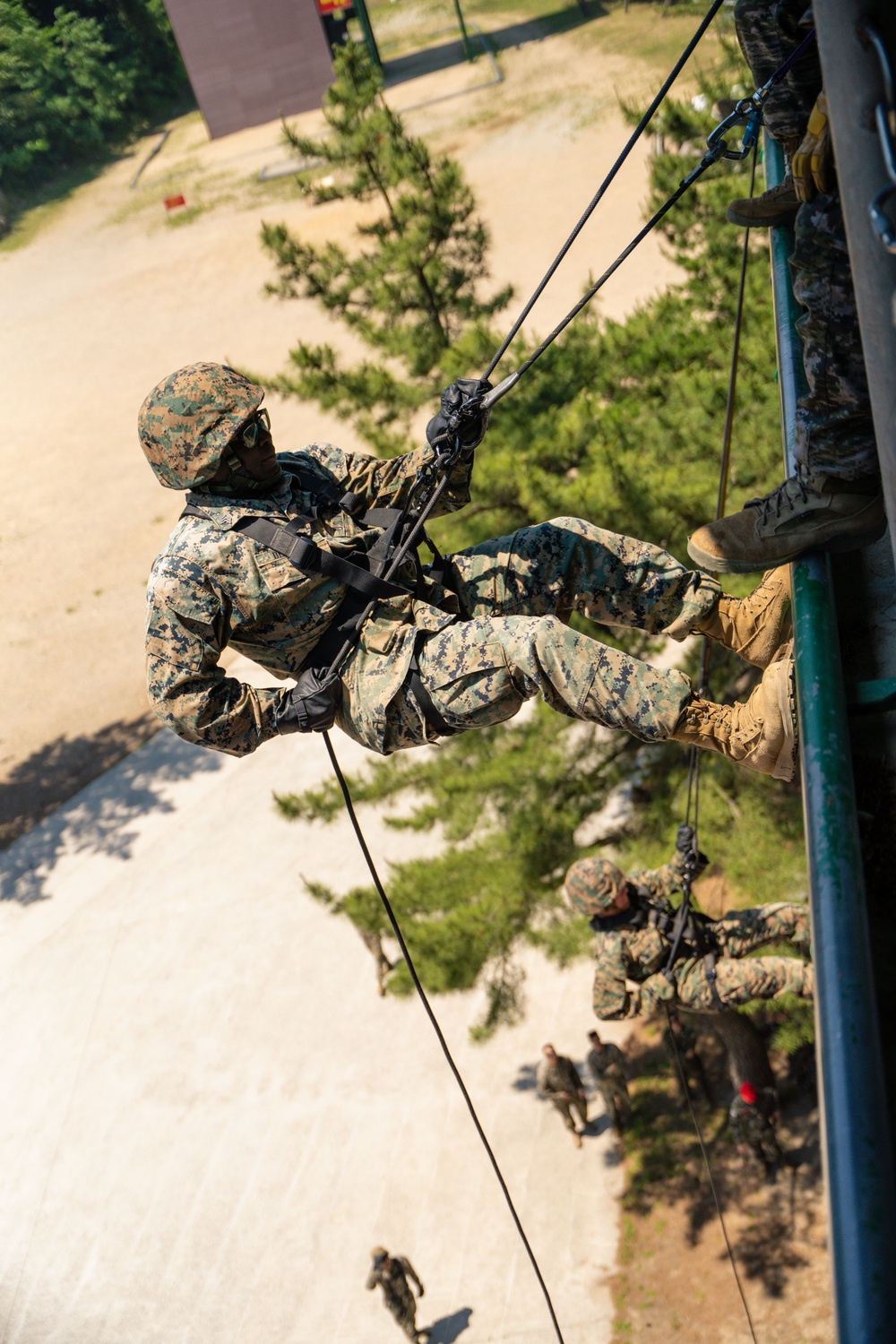 Camp Mujuk Marines and Republic of Korea Marines participate in joint training exercise