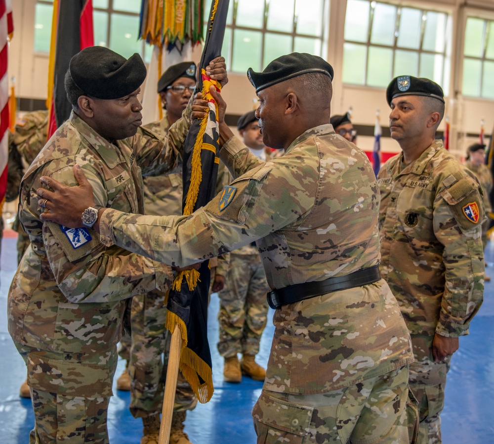 DVIDS - Images - U.S. Army NATO Brigade Change of Command [Image 7 of 12]