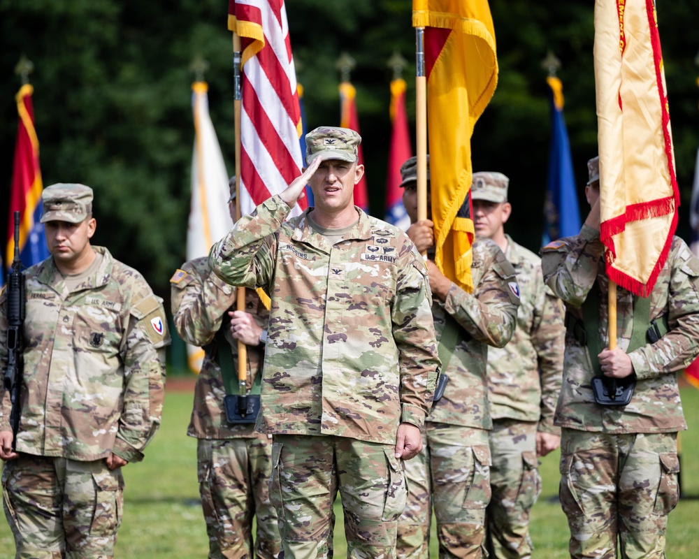 USAG Rheinland-Pfalz welcomes Higgins, bids farewell to Furman at change of command ceremony