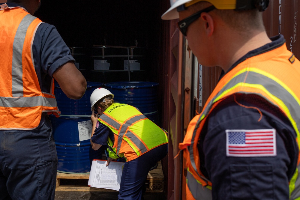 Marine Science Technicians conduct container inspections in Port of Baltimore