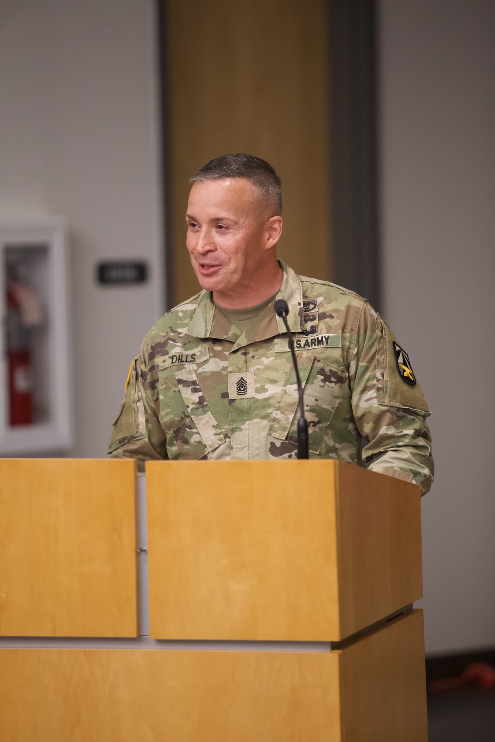 USAMRDC Welcomes New Commanding General, Command Sergeant Major