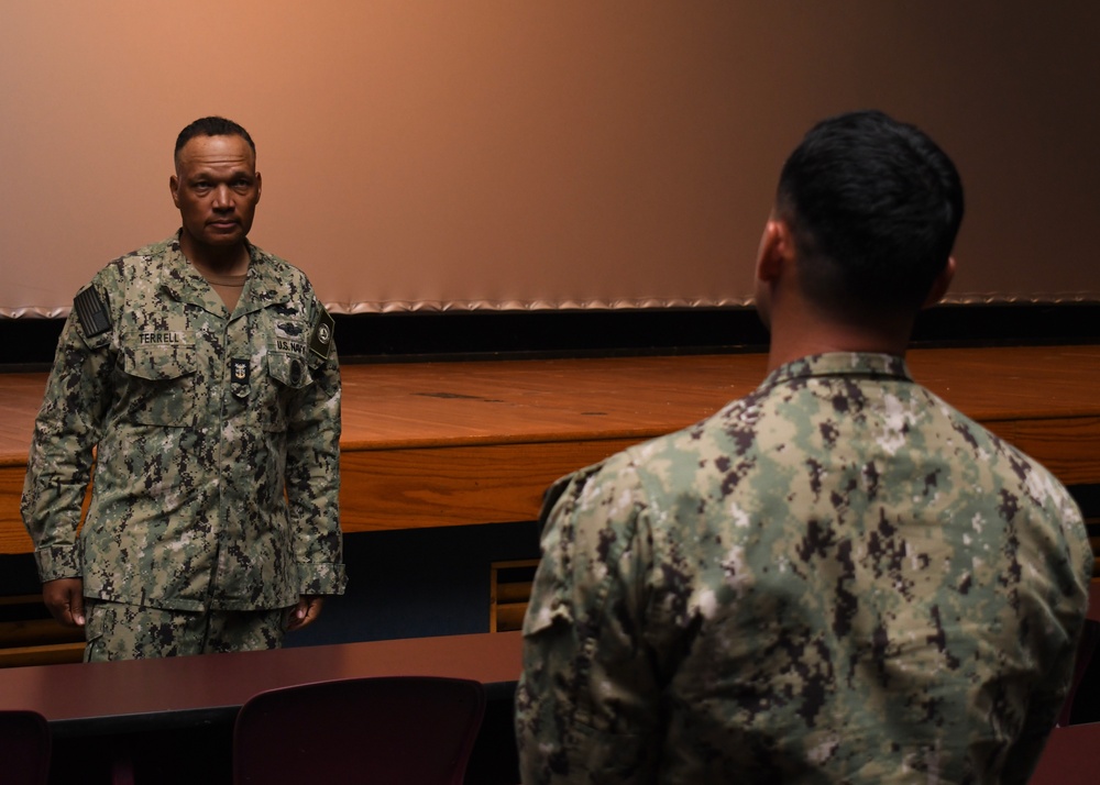 FLTCM Delbert Terrell Visits Pax River, Discusses Personnel Matters with Sailors