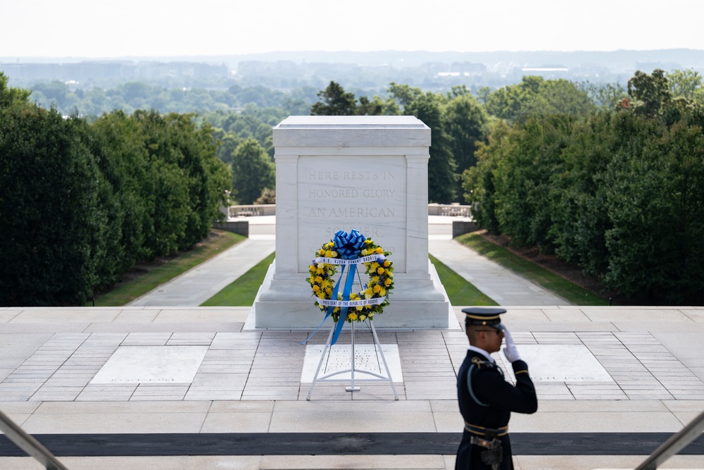 President of the Republic of Kosovo Vjosa Sadriu Visits Arlington National Cemetery