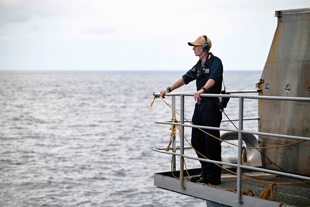 USS Theodore Roosevelt Conducts Replenishment-at-Sea