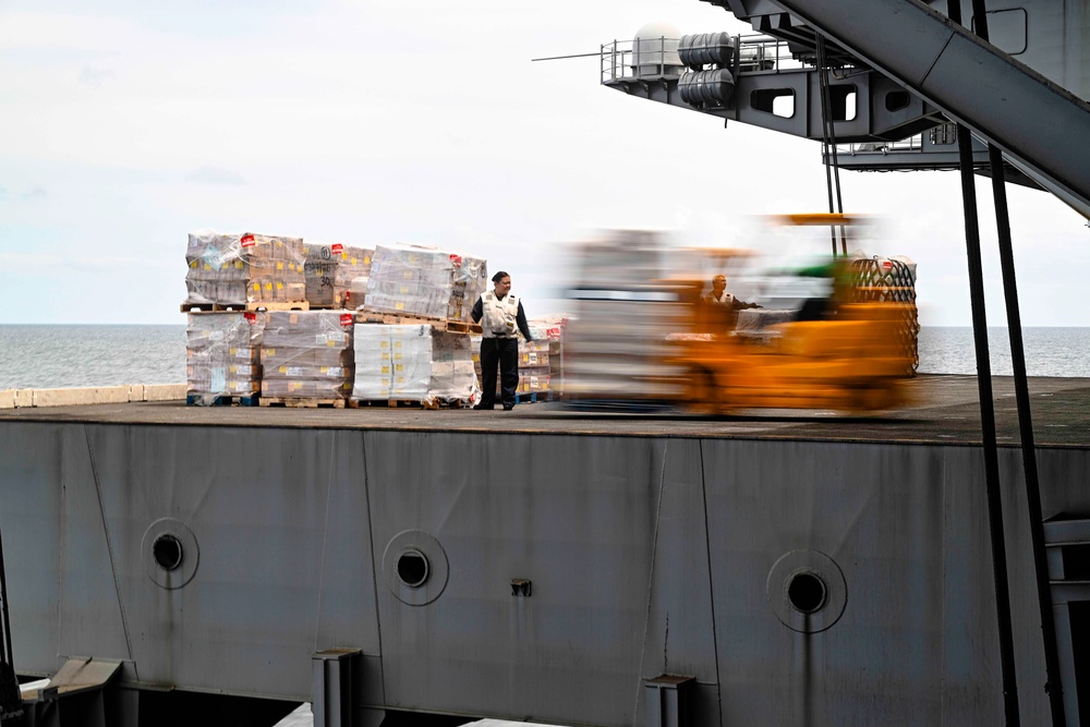 USS Theodore Roosevelt Conducts Replenishment-at-Sea