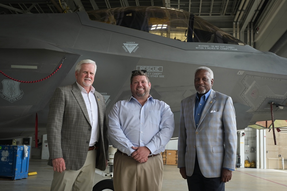 Arkansas community leaders visit 33rd FW