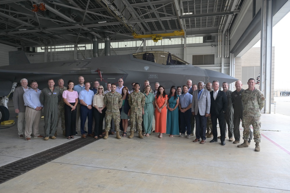 Arkansas community leaders visit 33rd FW