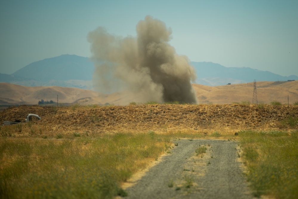EOD holds explosive proficiency training