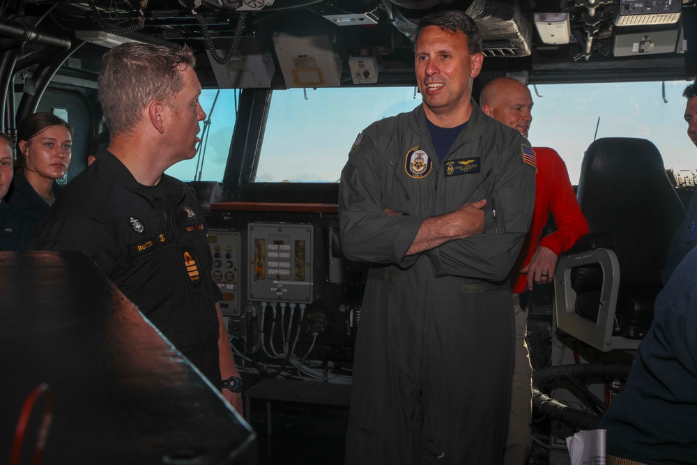 Commander, NATO Maritime Group 2, HMCS Charlottetown CO Visit Wasp