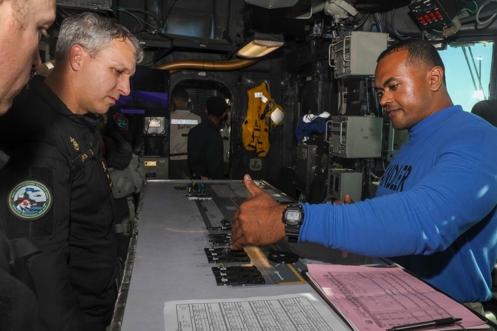 Commander, NATO Maritime Group 2, HMCS Charlottetown CO Visit Wasp