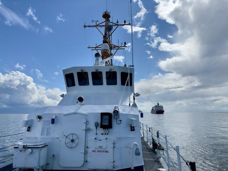 Coast Guard Cutter Healy’s crew conduct training exercises underway