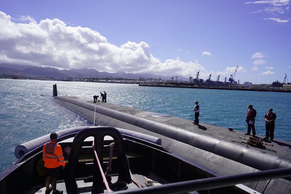 USS Minnesota Begins Sea Trials