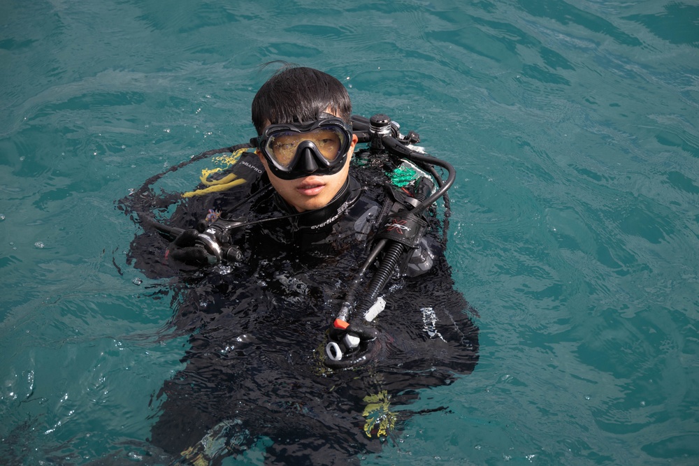 RIMPAC 2024 U.S. Coast Guard &amp; ROK Underwater Construction Team Dive Drills