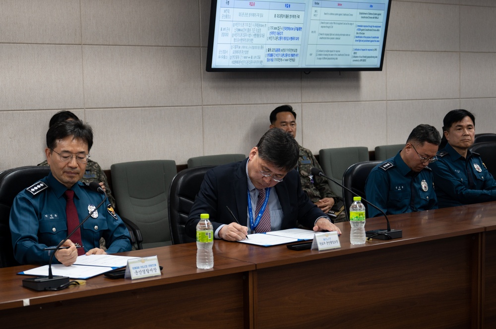 Kunsan AB hosts combined unauthorized drone defense MoU signing