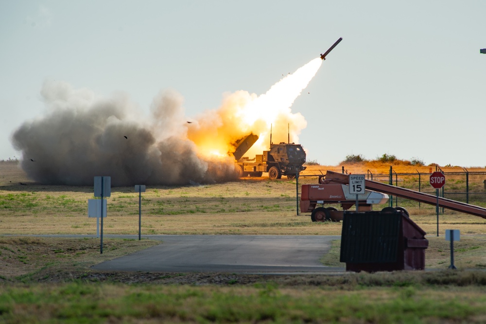 3rd Multi-Domain Task Force Launches HIMARS on Pacific Missile Range Facility During RIMPAC 2024