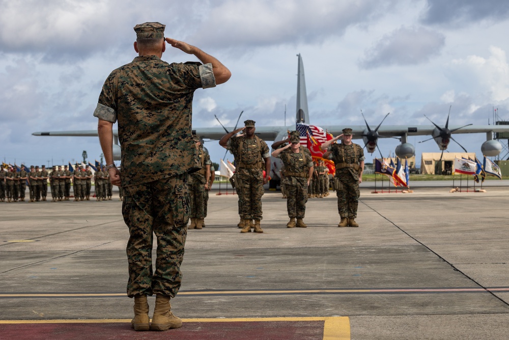 1st Marine Aircraft Wing holds change of command ceremony