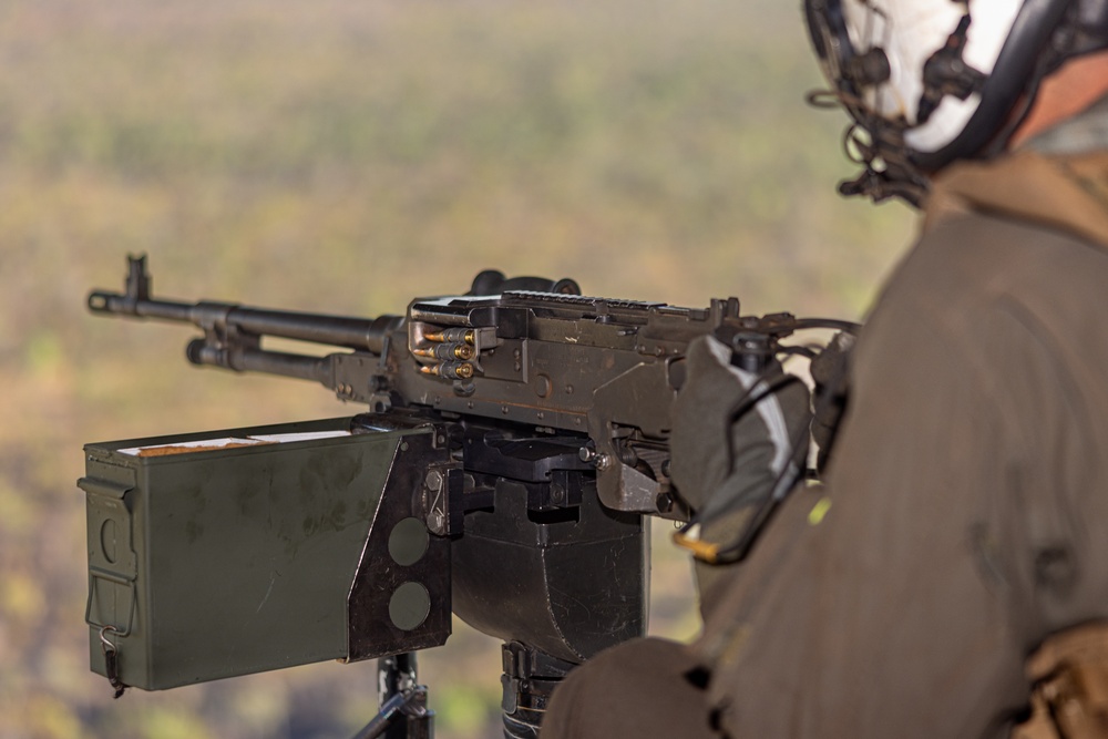 MRF-D 24.3: U.S. Marines rehearse tail gunnery from MV-22B Osprey