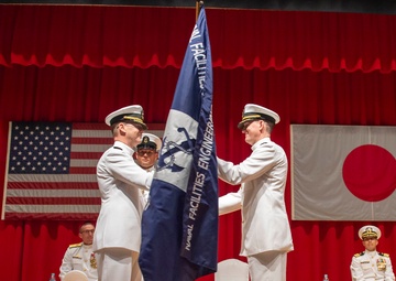 NAVFAC Far East Holds Change of Command