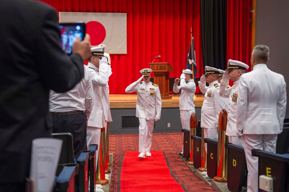 NAVFAC Far East Holds Change of Command