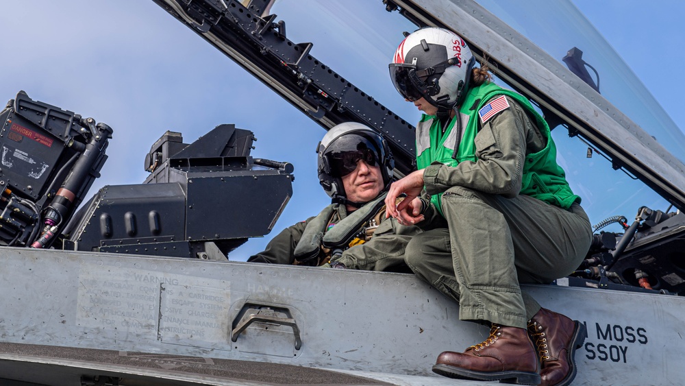 USS Ronald Reagan (CVN 76) conducts flight operations