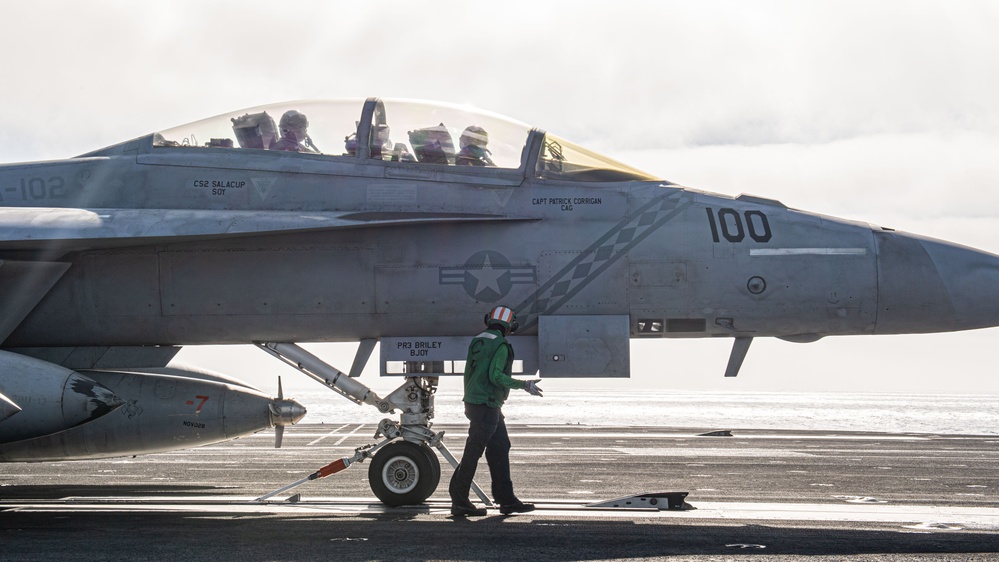 USS Ronald Reagan (CVN 76) conducts flight operations