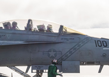USS Ronald Reagan (CVN 76) conducts flight operations