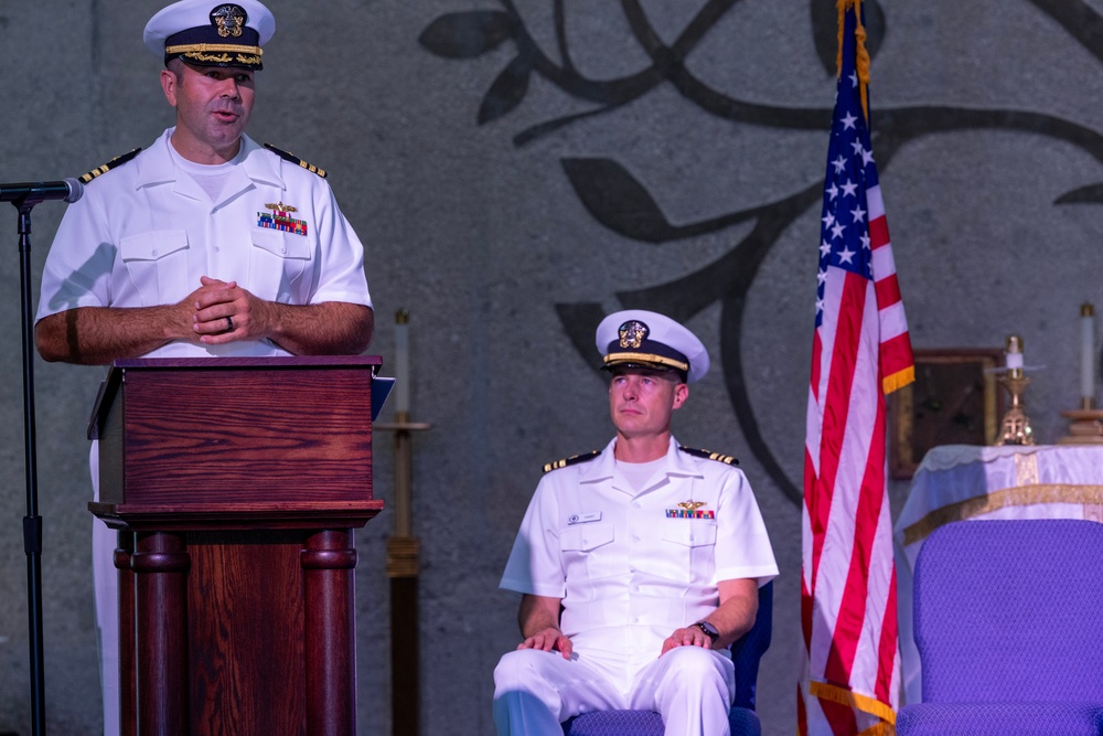 Ship Support Unit Guam Changes Leadership