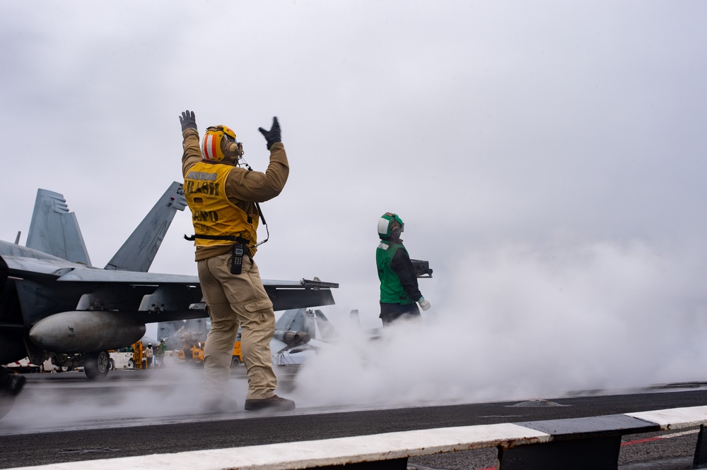 USS Ronald Reagan (CVN 76) conducts flight operations