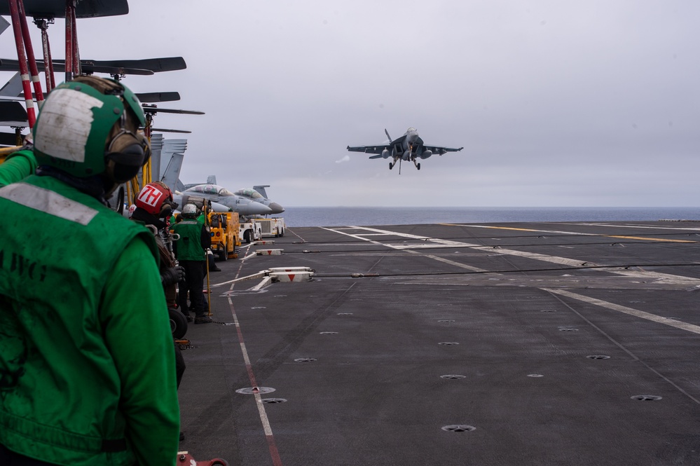 USS Ronald Reagan (CVN 76) conducts flight operations