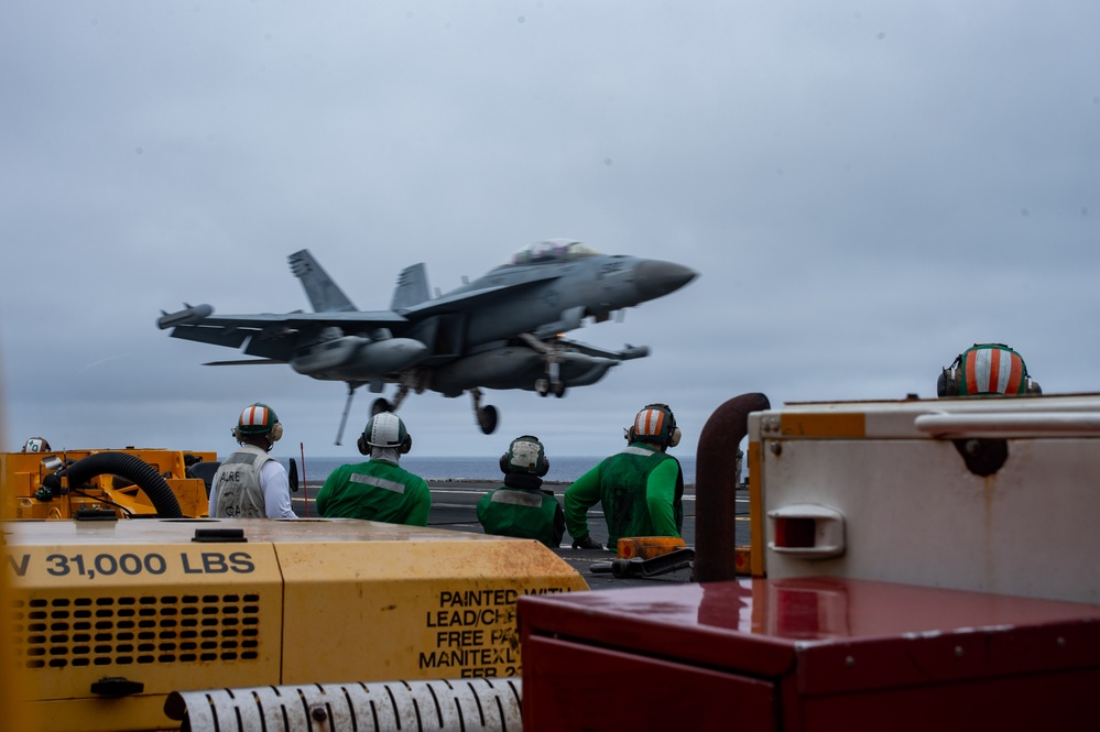 USS Ronald Reagan (CVN 76) conducts flight operations