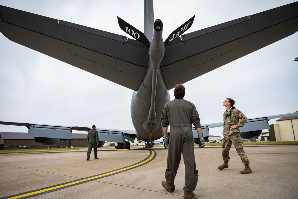 351st ARS supports RAF Waddington