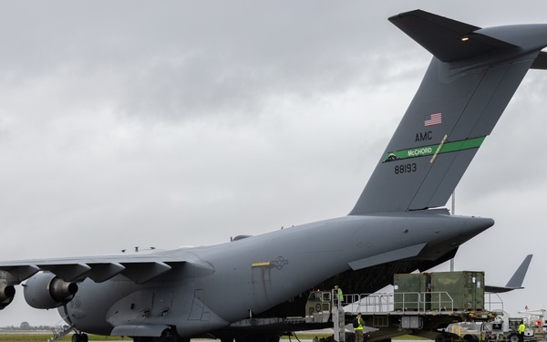 Marines with 1st LAR Bn. arrive to Australia for Rapid Deployment Exercise