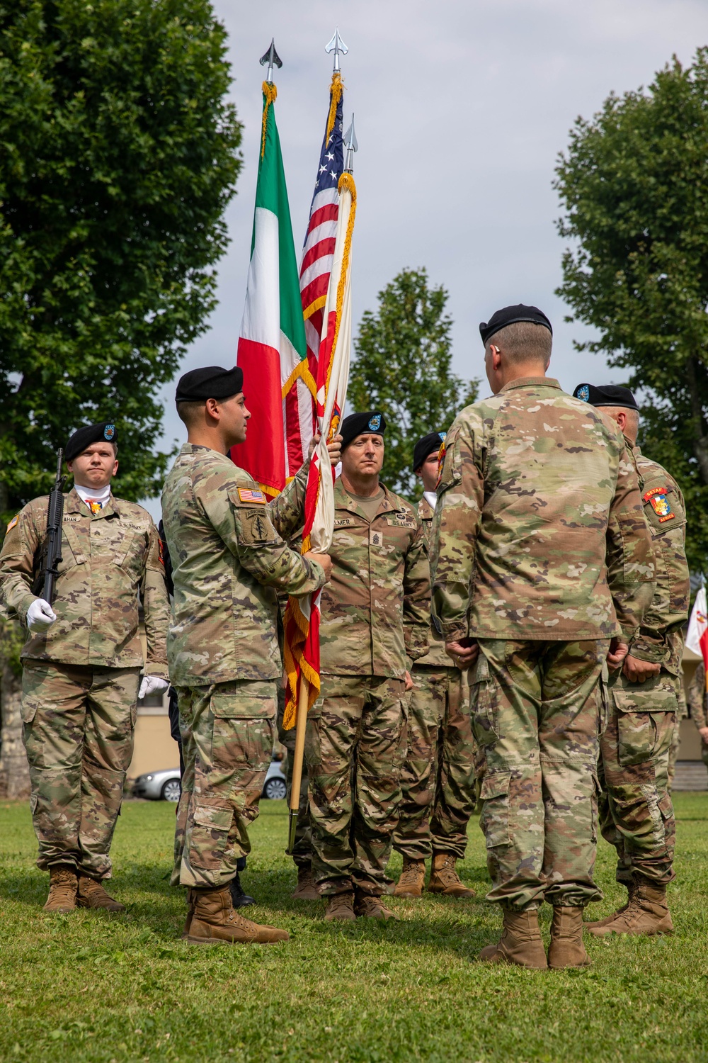 U.S. Army Southern European Task Force Africa, Africa (SETAF-AF) Headquarters and Headquarters battalion host change of command