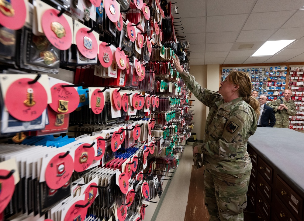 Maj. Gen. Wendy Henke and her team visit Air Force Mortuary Affairs Operations