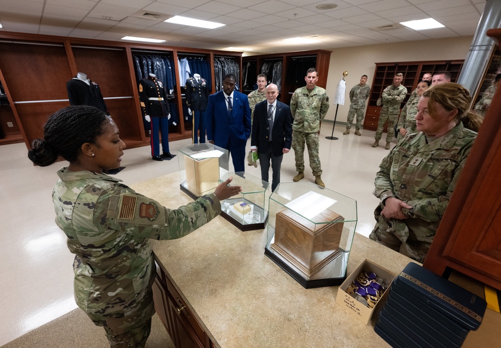 Maj. Gen. Wendy Henke and her team visit Air Force Mortuary Affairs Operations