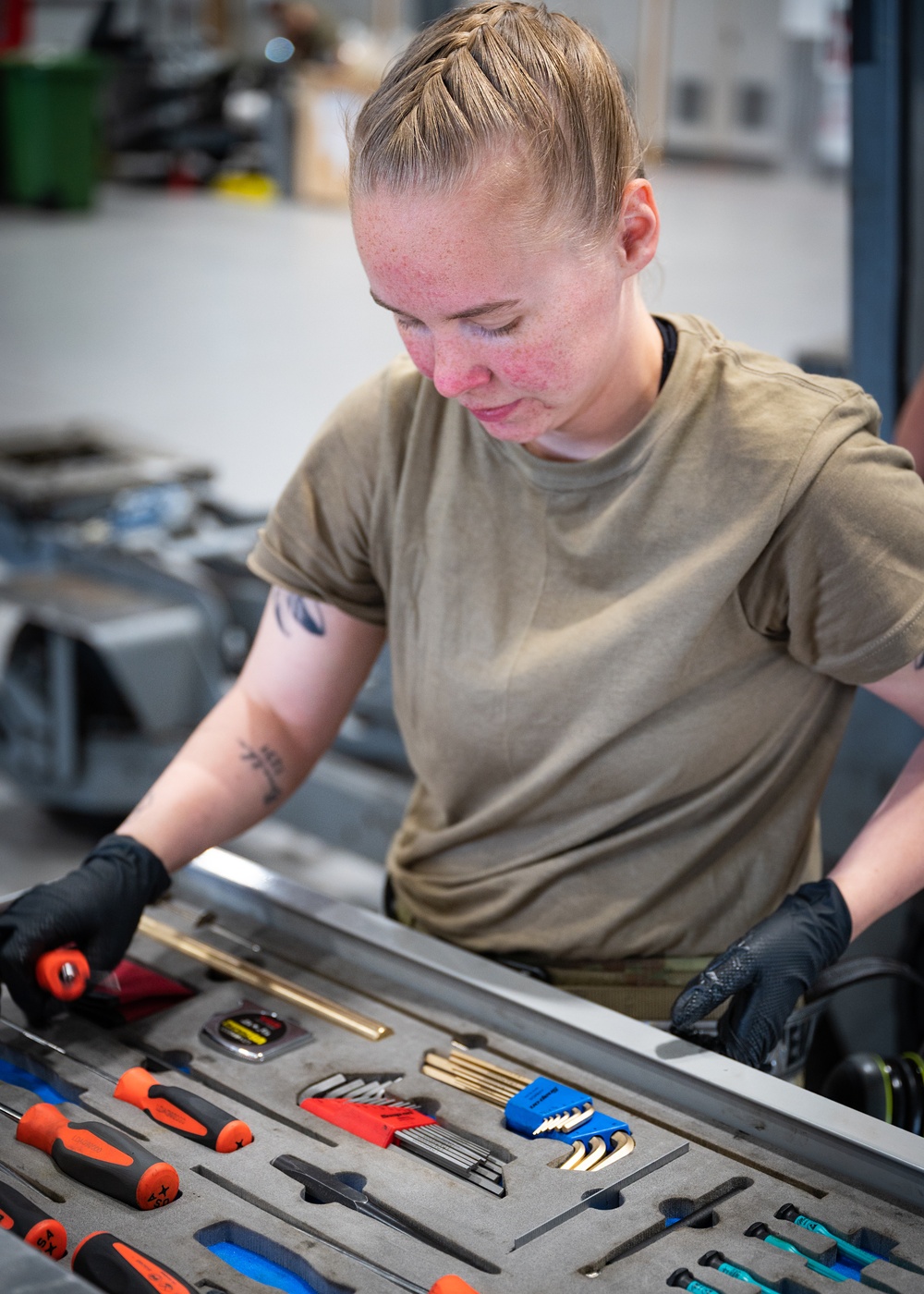 Aerospace equipment mechanics move the mission at Lakenheath