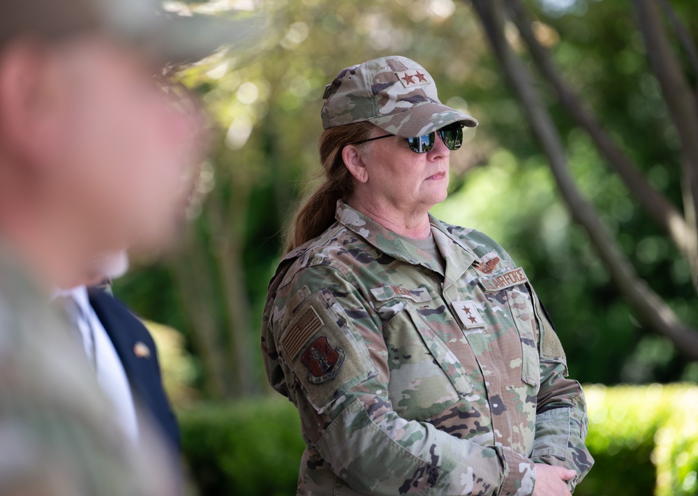 Maj. Gen. Wendy Henke and her team visit Air Force Mortuary Affairs Operations