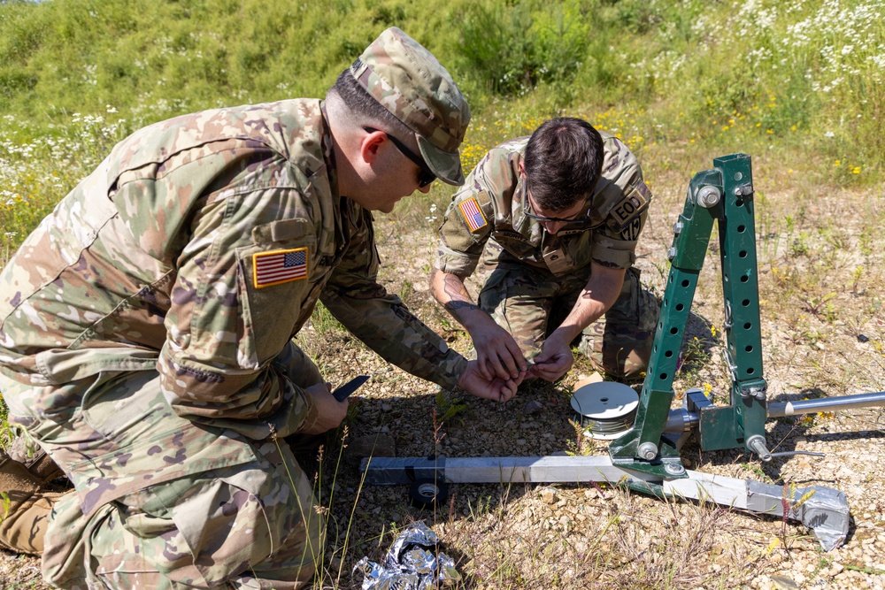 702nd Ordnance Company EOD Training