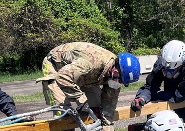 171st Firefighters Train with Pennsylvania Strike Team 1 to Enhance Readiness