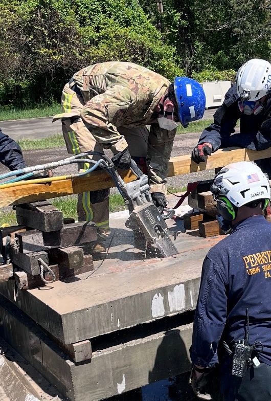 171st Firefighters Train with Pennsylvania Strike Team 1 to Enhance Readiness