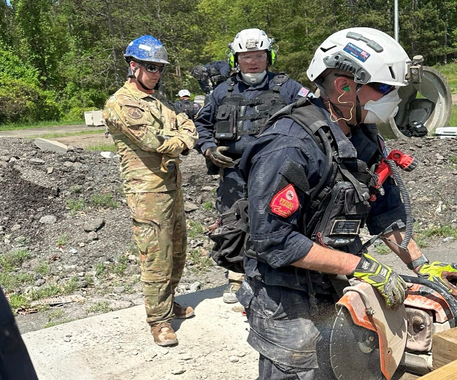 171st Firefighters Train with Pennsylvania Strike Team 1 to Enhance Readiness