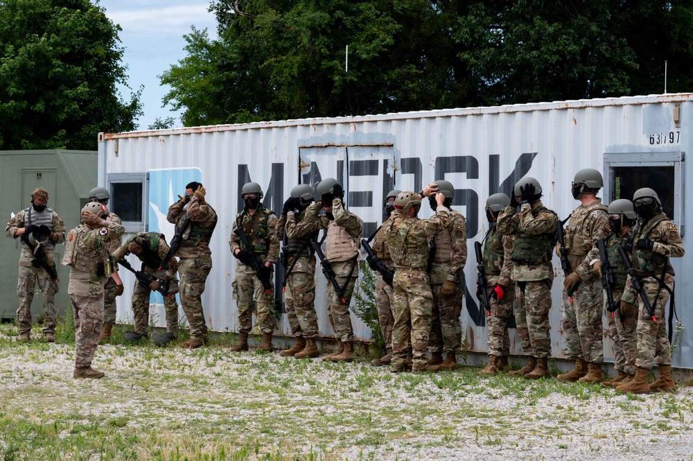 TALN gears up with new airsoft rifles