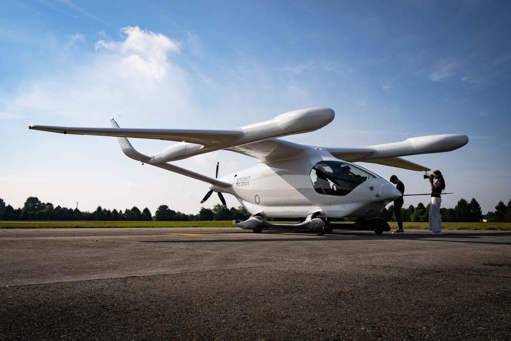 All-electric fixed-wing aircraft delivers cargo to Dover AFB